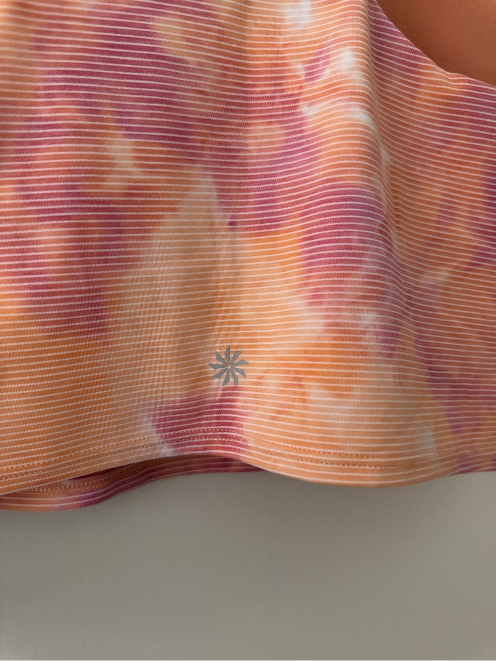 ATHLETA Conscious Crop Tie Dye M - Picture 8 of 12